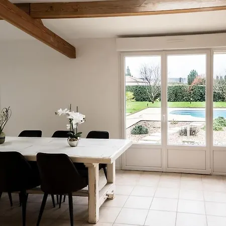 Casa de Férias La Bastide Avec Piscine Privee, Petanque Et Climatisation *
