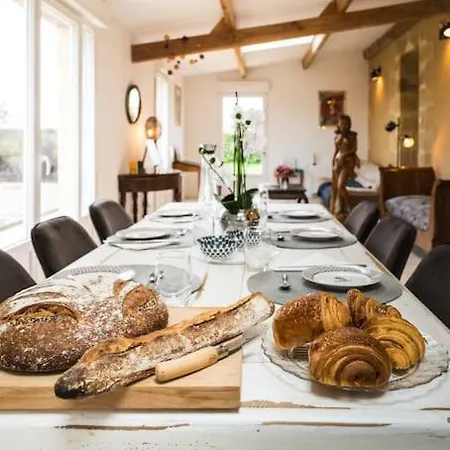 La Bastide Avec Piscine Privee, Petanque Et Climatisation Casa de Férias