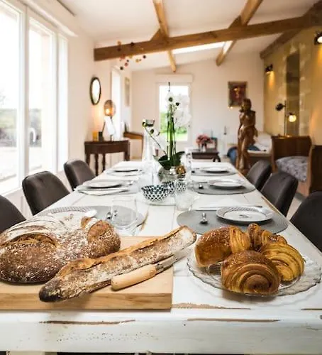 La Bastide Avec Piscine Privee, Petanque Et Climatisation Nyaraló