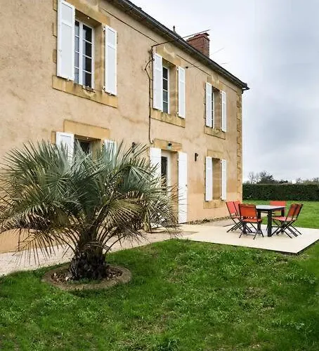 La Bastide Avec Piscine Privee, Petanque Et Climatisation Nyaraló *